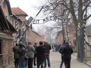 auschwitz main gate 2016