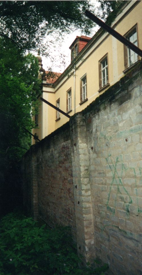 pirna outside wall700