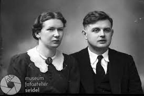 suchomel marriage