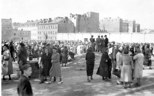 warsaw ghetto- market day555